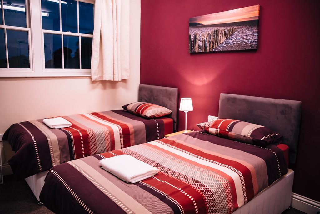 Jersey Accommodation And Activity Centre Gorey Екстериор снимка